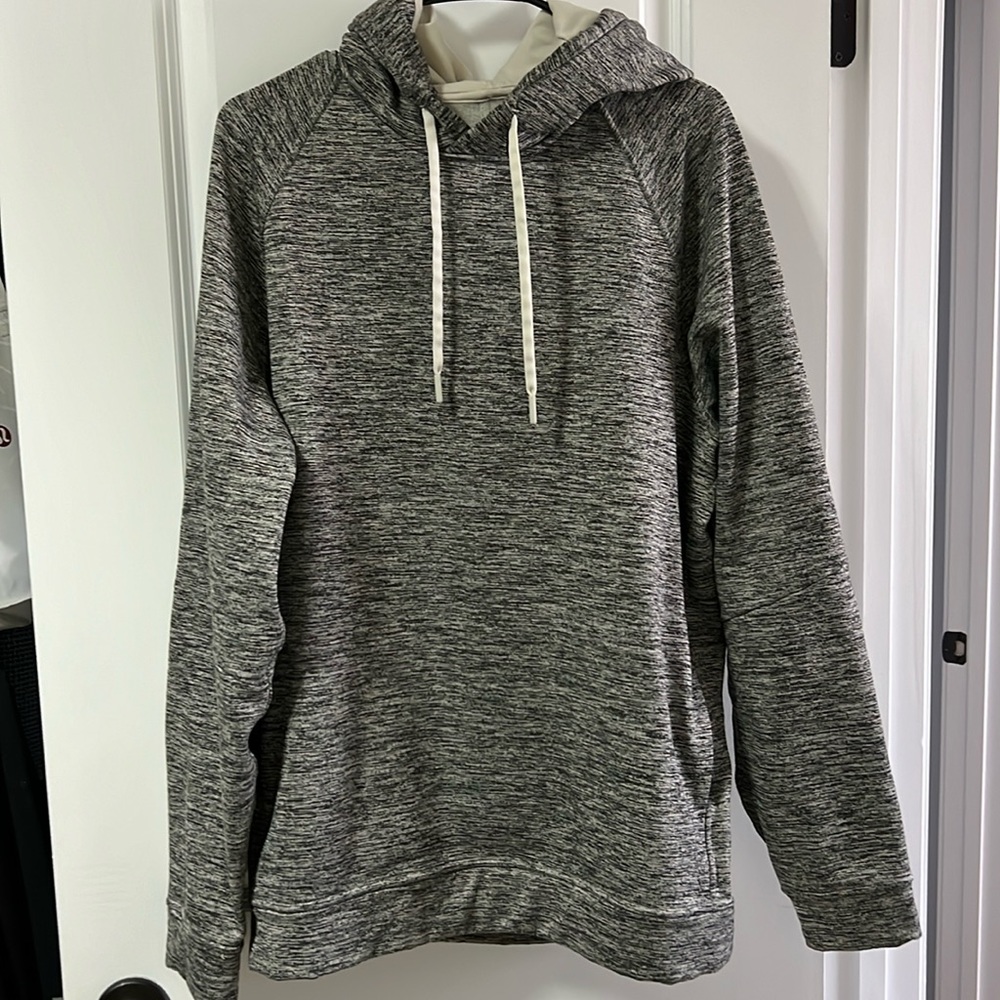 Men’s Lululemon Hooded Pullover (XL)
